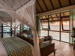 Four-Seasons-Resort-Maldives16-300x225