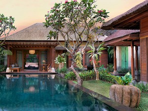 The-Ritz-Carlton-Bali_Top-Luxusreisen_2-300x225